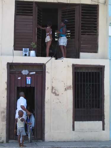 LHcuba2003045
